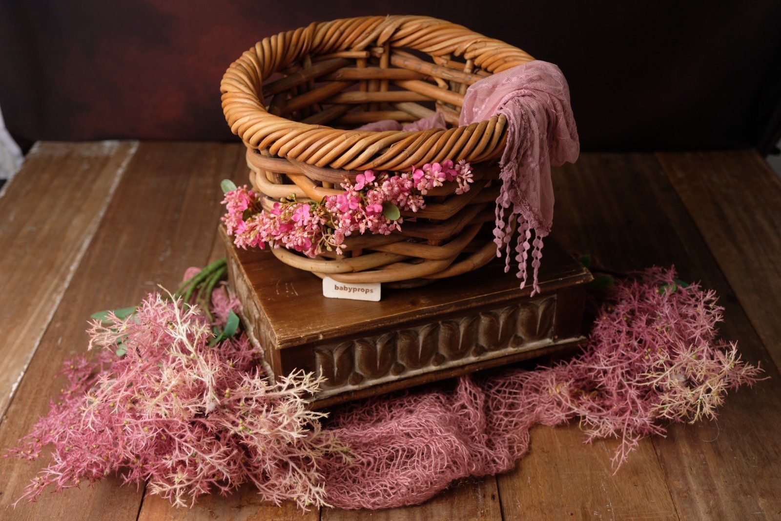 Rattan & Wood Props